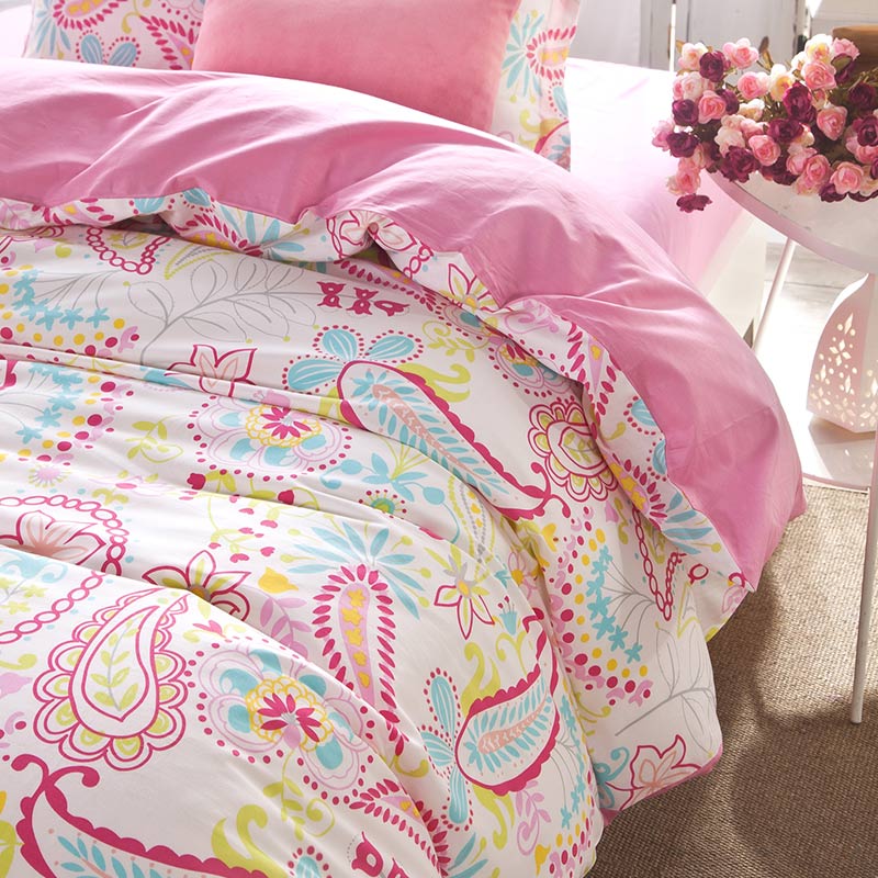 Bright Pink And White Paisley Cotton Bedding Set Ebeddingsets