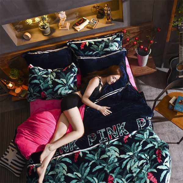 Victorias Secret Flannel Warm Printing Bedding Set MM 4