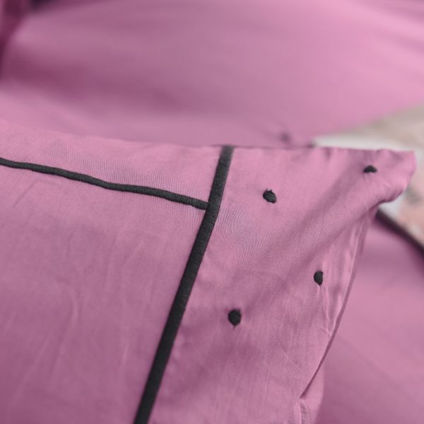 Elegant Pink Egyptian Cotton Embroidery Bedding Set 10