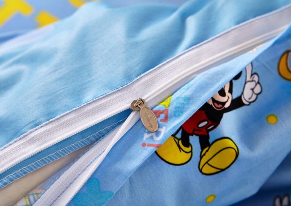 Mickey Mouse and Pluto the Pup Bedding Set 5