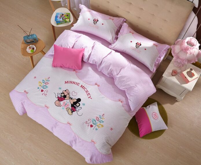 Minnie Mickey Disney Comforter Set For Teens 1