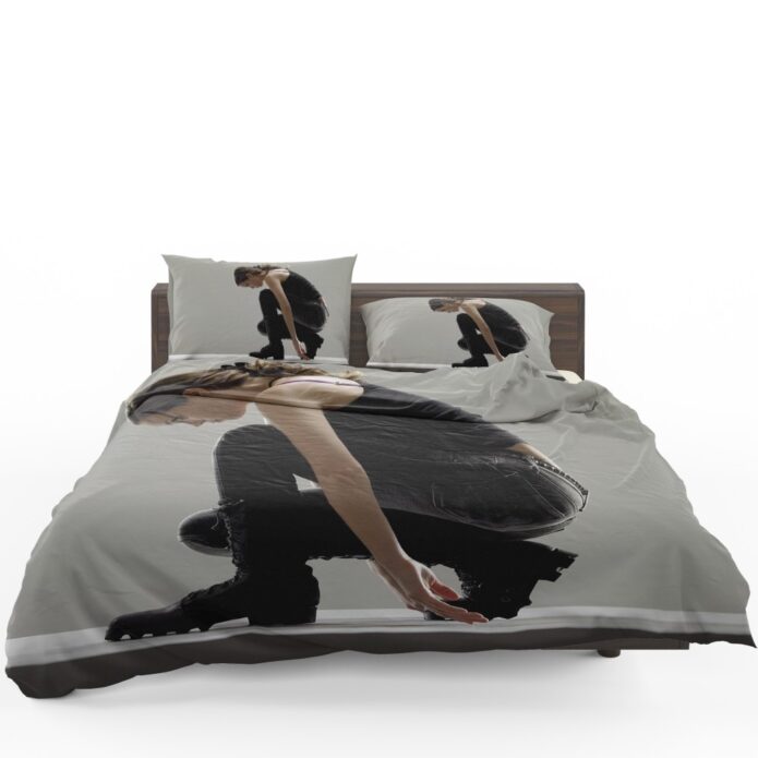 Summer Glau in Terminator The Sarah Connor Chronicles TV Show Bedding Set 1