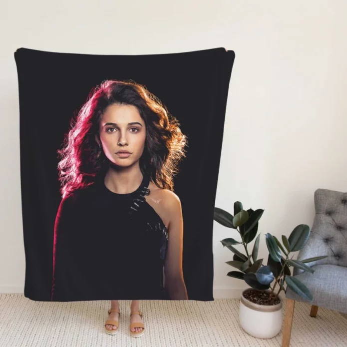 Charlies Angels Movie Naomi Scott Fleece Blanket