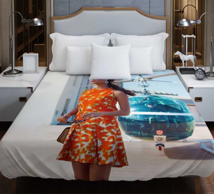 Alicia Vikander in The Man from UNCLE Movie Duvet Cover