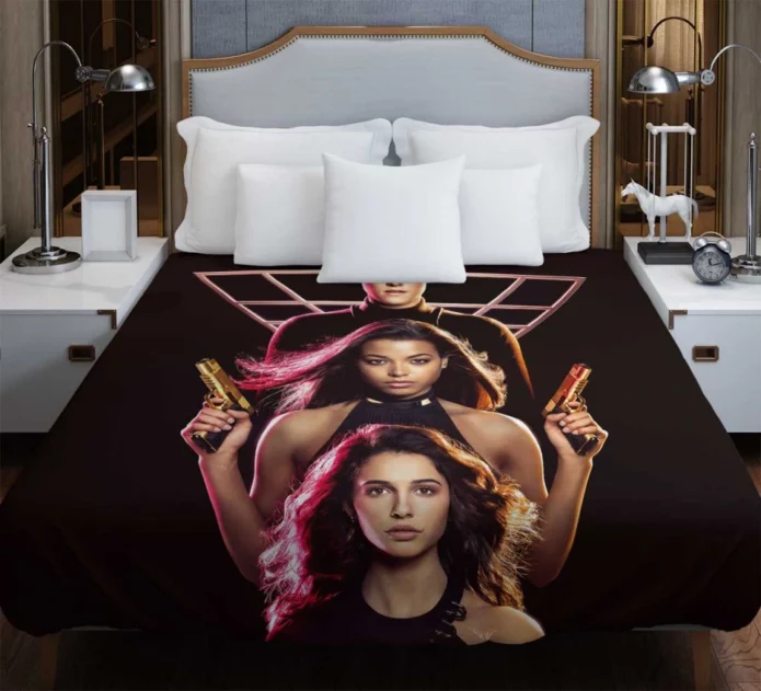 Charlies Angels Kristen Stewart Naomi Scott Ella Balinska Duvet Cover