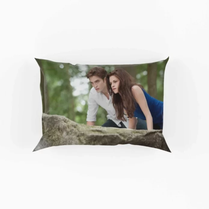 The Twilight Saga Breaking Movie Dawn First Hunt Pillow Case