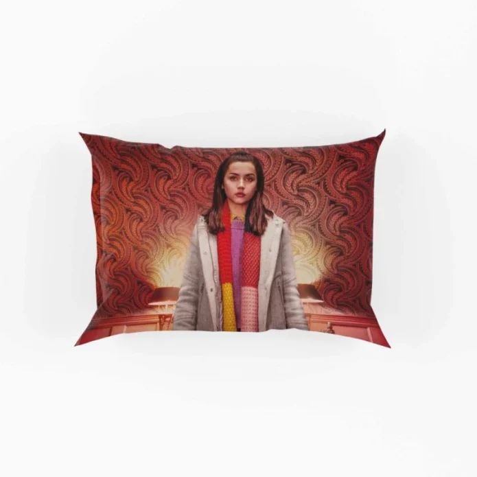 Knives Out Movie Ana de Armas Pillow Case