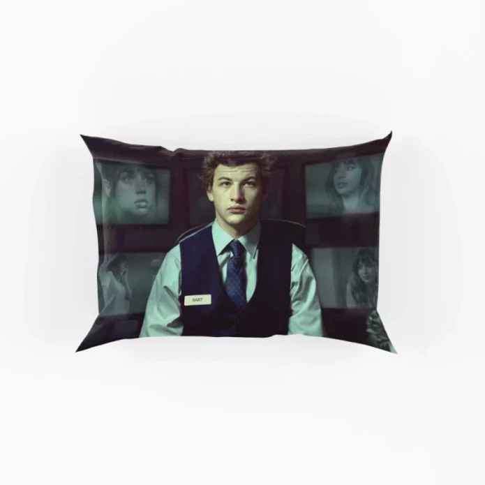 The Night Clerk Movie Ana de Armas Pillow Case