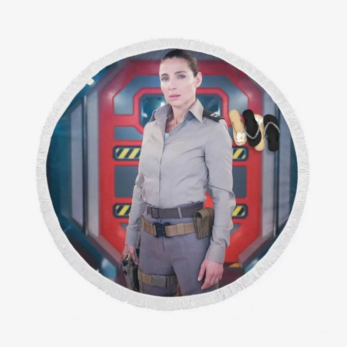 Interceptor Movie Elsa Pataky Round Beach Towel