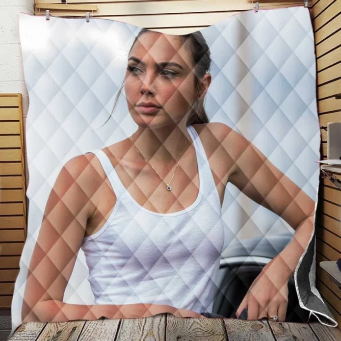 Keeping Up with the Joneses Movie Gal Gadot Quilt Blanket