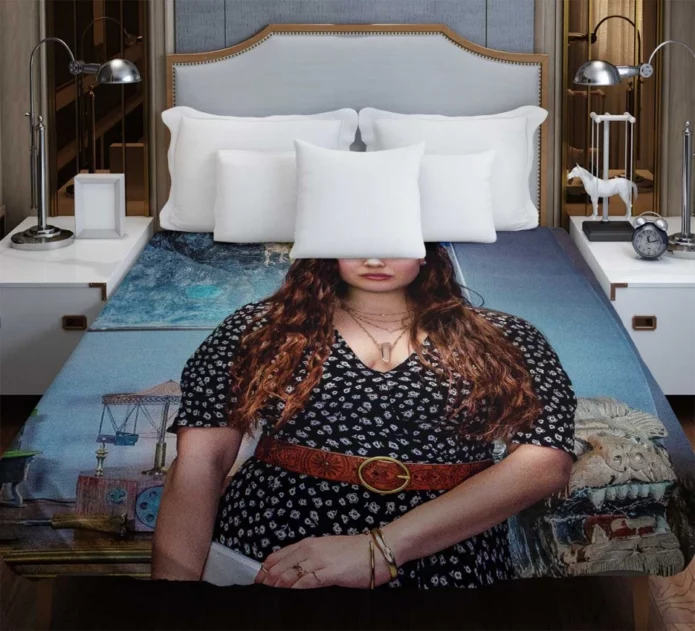 Knives Out Movie Katherine Langford Duvet Cover