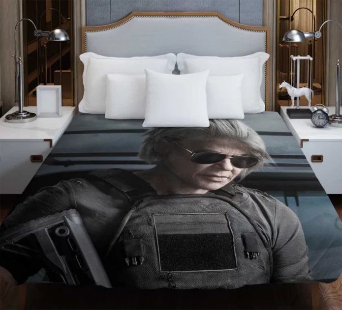 Linda Hamilton Sarah Connor in Terminator Dark Fate Movie Duvet Cover