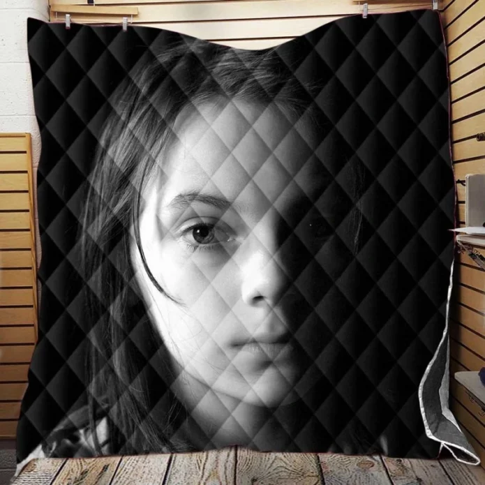 Logan Movie X-23 Dafne Keen Laura Kinney Quilt Blanket