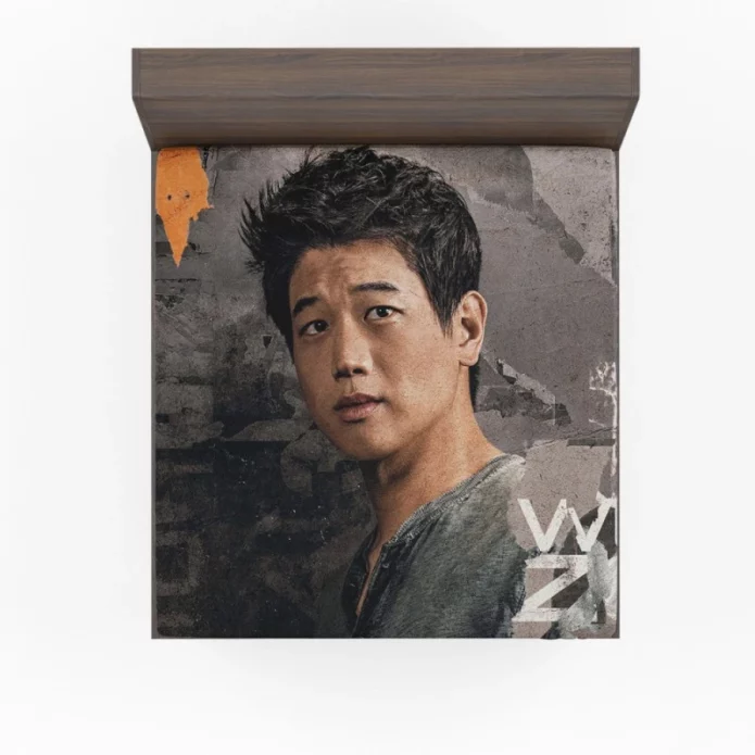 Maze Runner The Death Cure Movie Ki Hong Lee Fitted Sheet