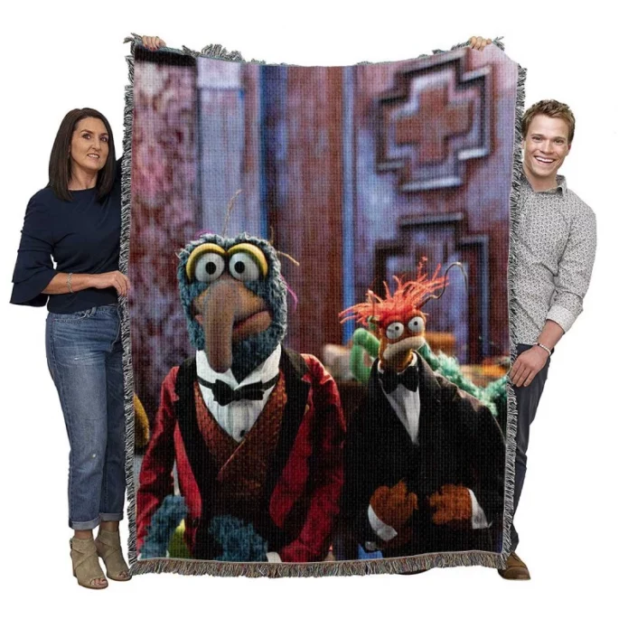 Muppets Haunted Mansion Movie Gonzo Frackles Woven Blanket