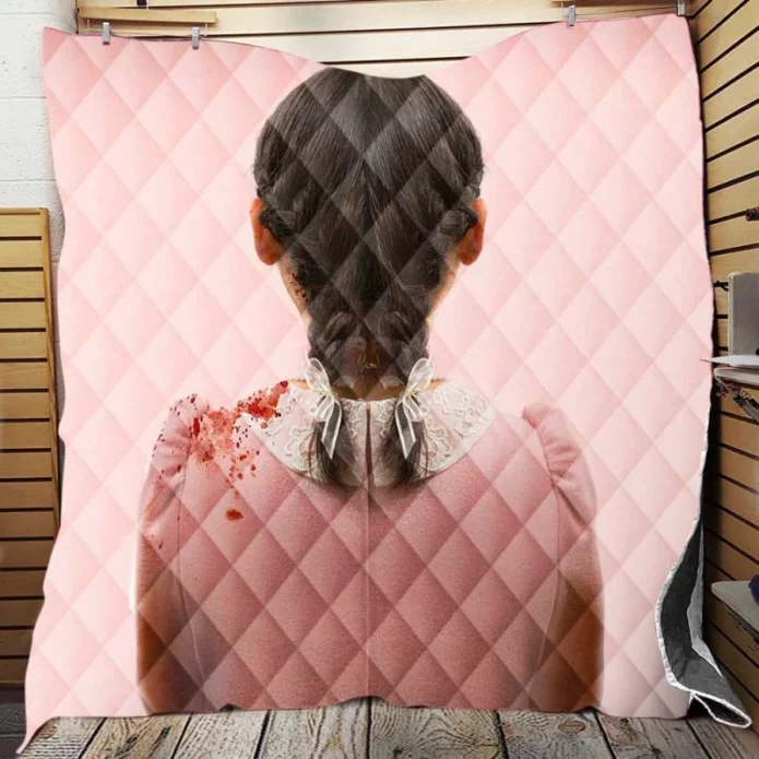 Orphan First Kill Movie Isabelle Fuhrman Quilt Blanket