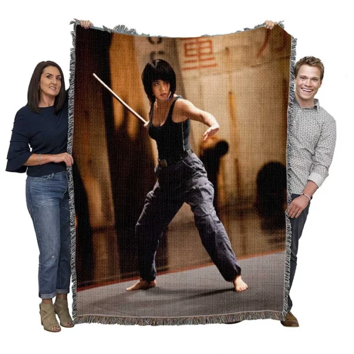 Pacific Rim Movie Rinko Kikuchi Woven Blanket