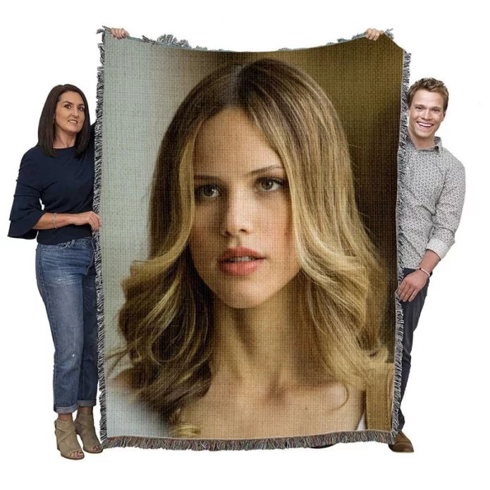 Paper Towns Movie Halston Sage Woven Blanket