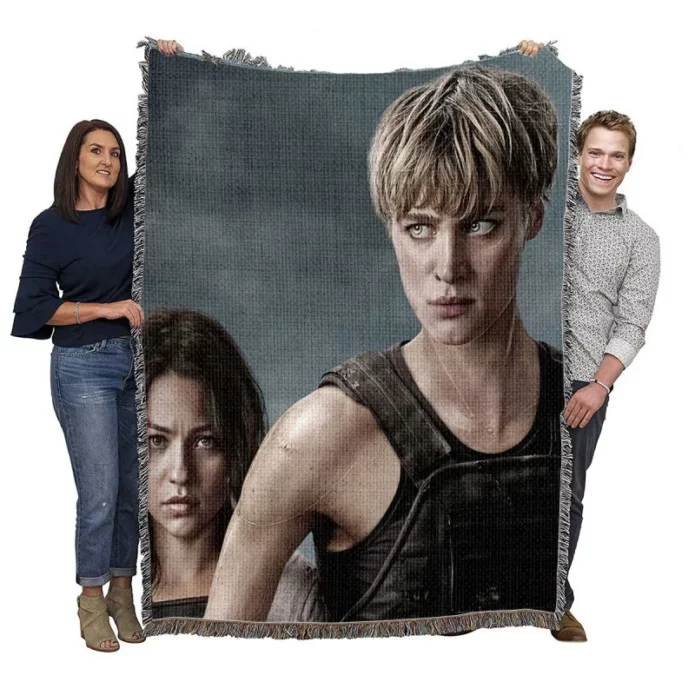 Terminator Dark Fate Movie Grace Mackenzie Davis Natalia Reyes Woven Blanket