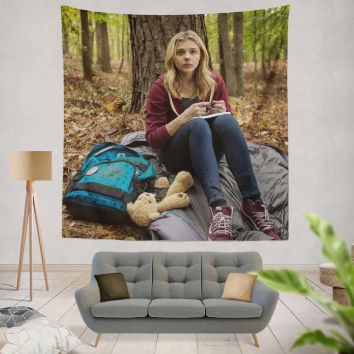 The 5th Wave Movie Chloe Grace Moretz Wall Hanging Tapestry