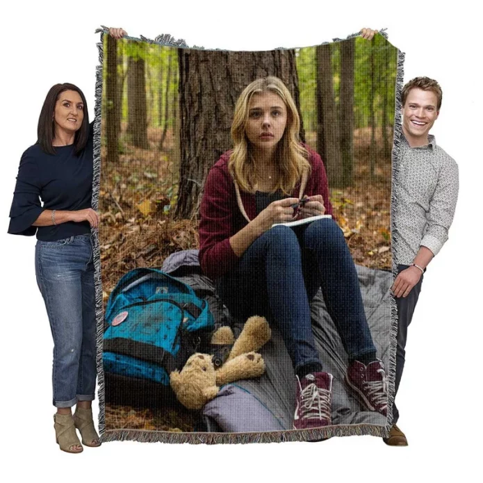 The 5th Wave Movie Chloe Grace Moretz Woven Blanket