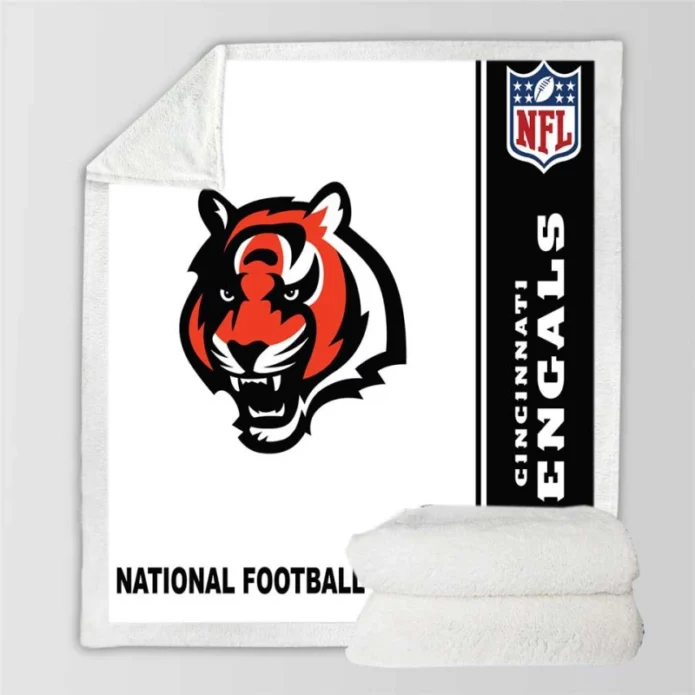 NFL Cincinnati Bengals Throw Sherpa Fleece Blanket