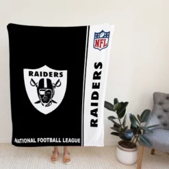 NFL Oakland Raiders Throw Fleece Blanket